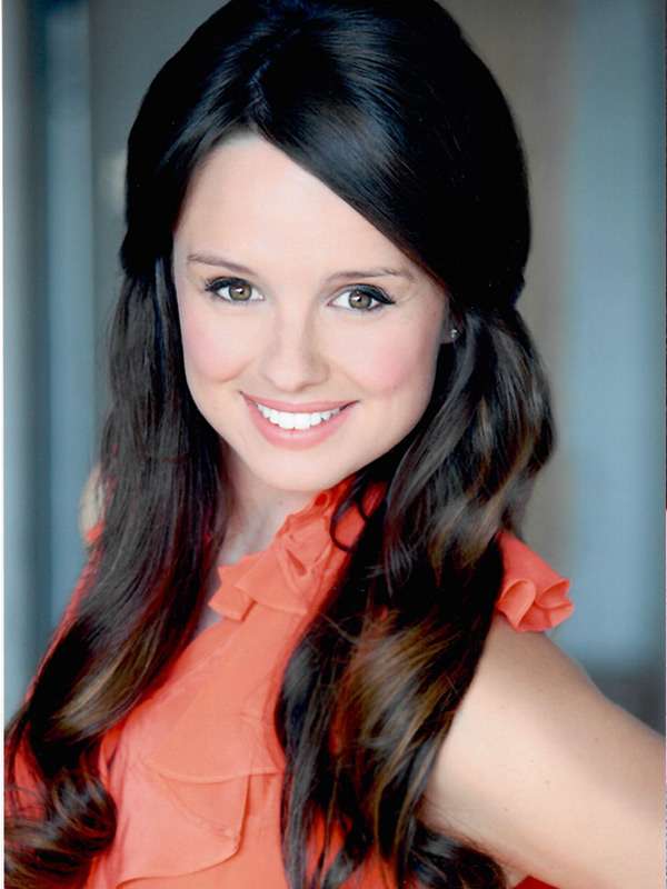 Headshot - Emma Hunter