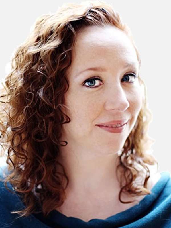 Headshot - Tricia Cooper