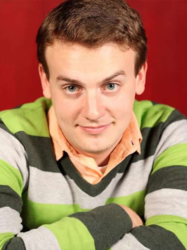 Headshot - Mark Edwards