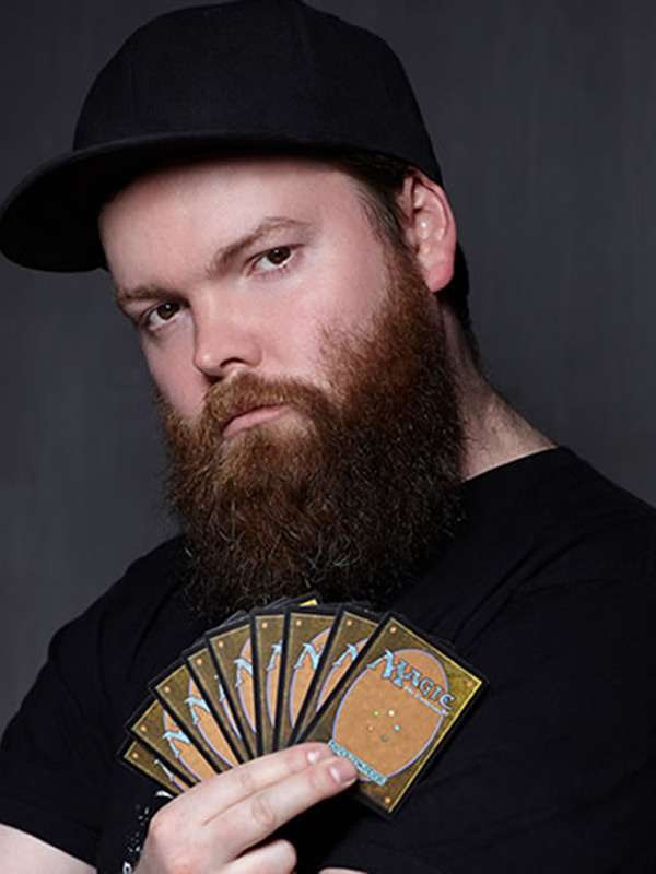 Headshot - Kyle Bottom