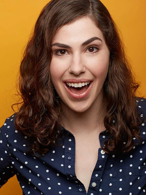 Headshot - Cara Connors