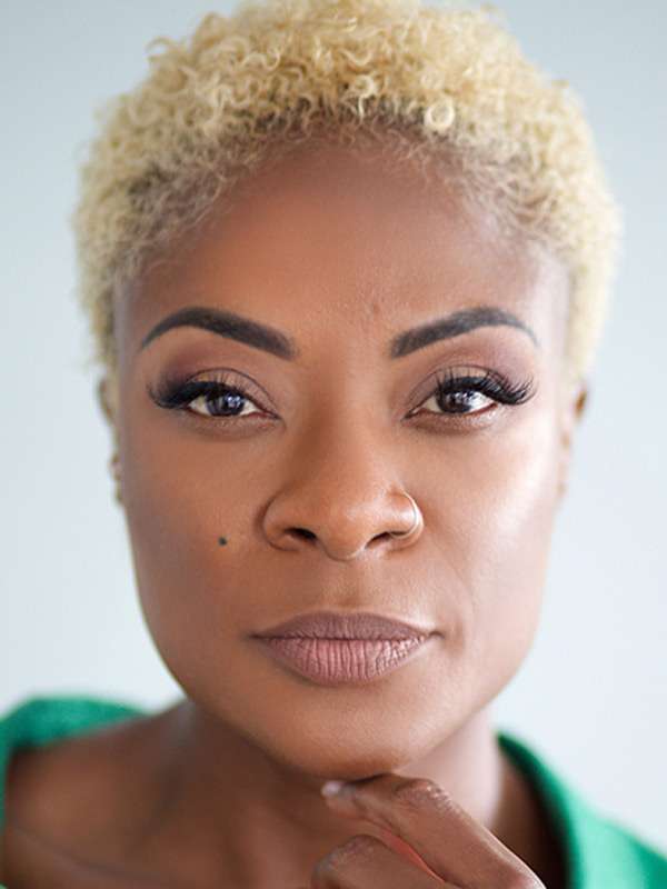 Headshot - Jully Black