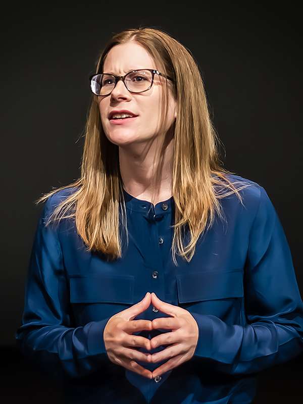 Kerri Woloszyn